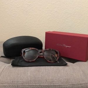 Salvatore Ferragamo Sunglasses SF817S